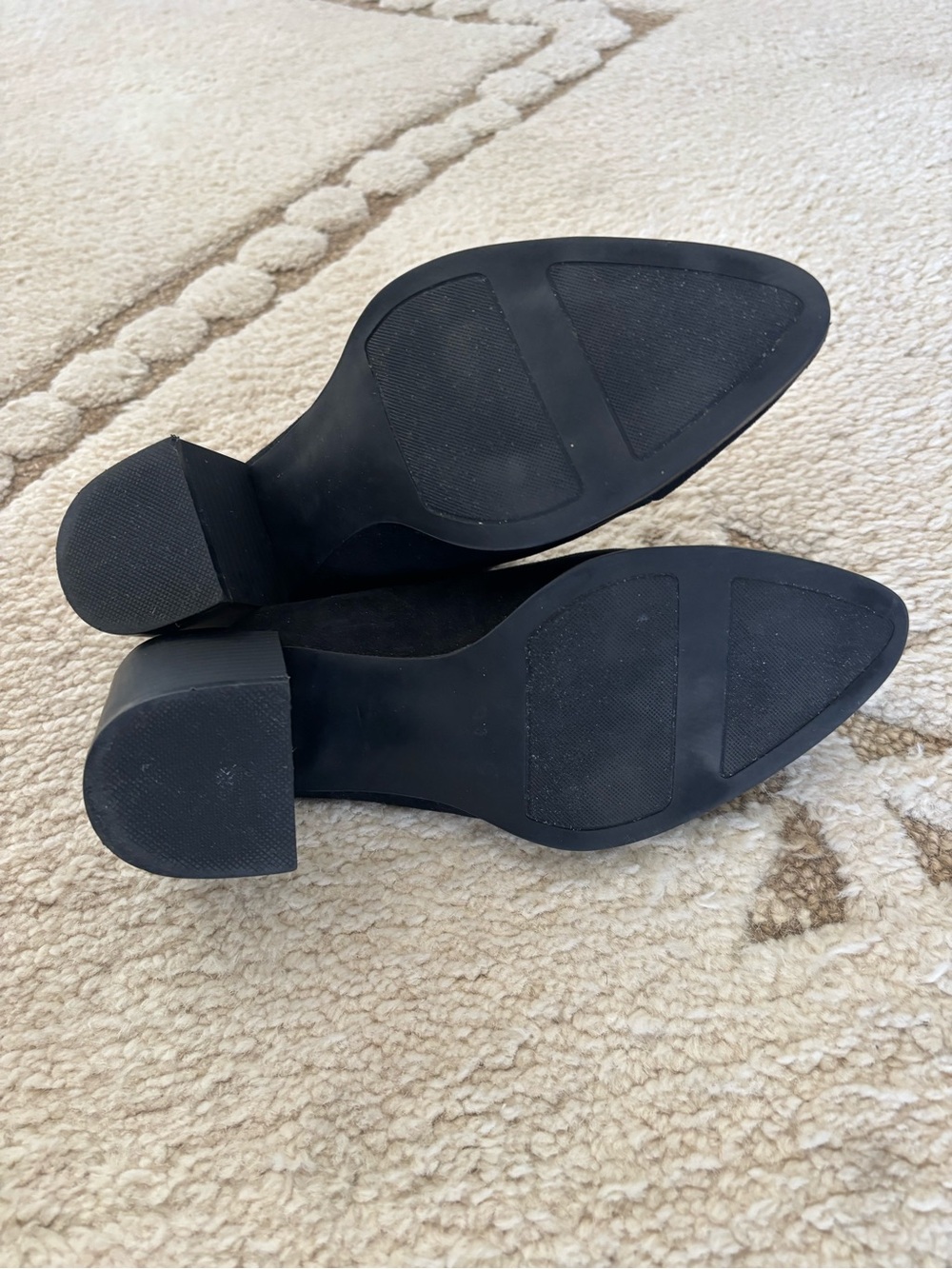 LC Lauren Conrad Black Suede Block Heel Mules - Picture 6 of 9